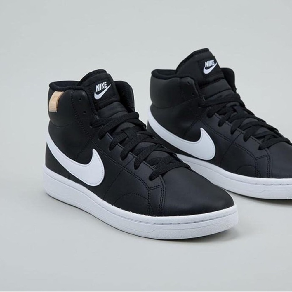 Nike Men's Court Royale 2 Tennis Shoe